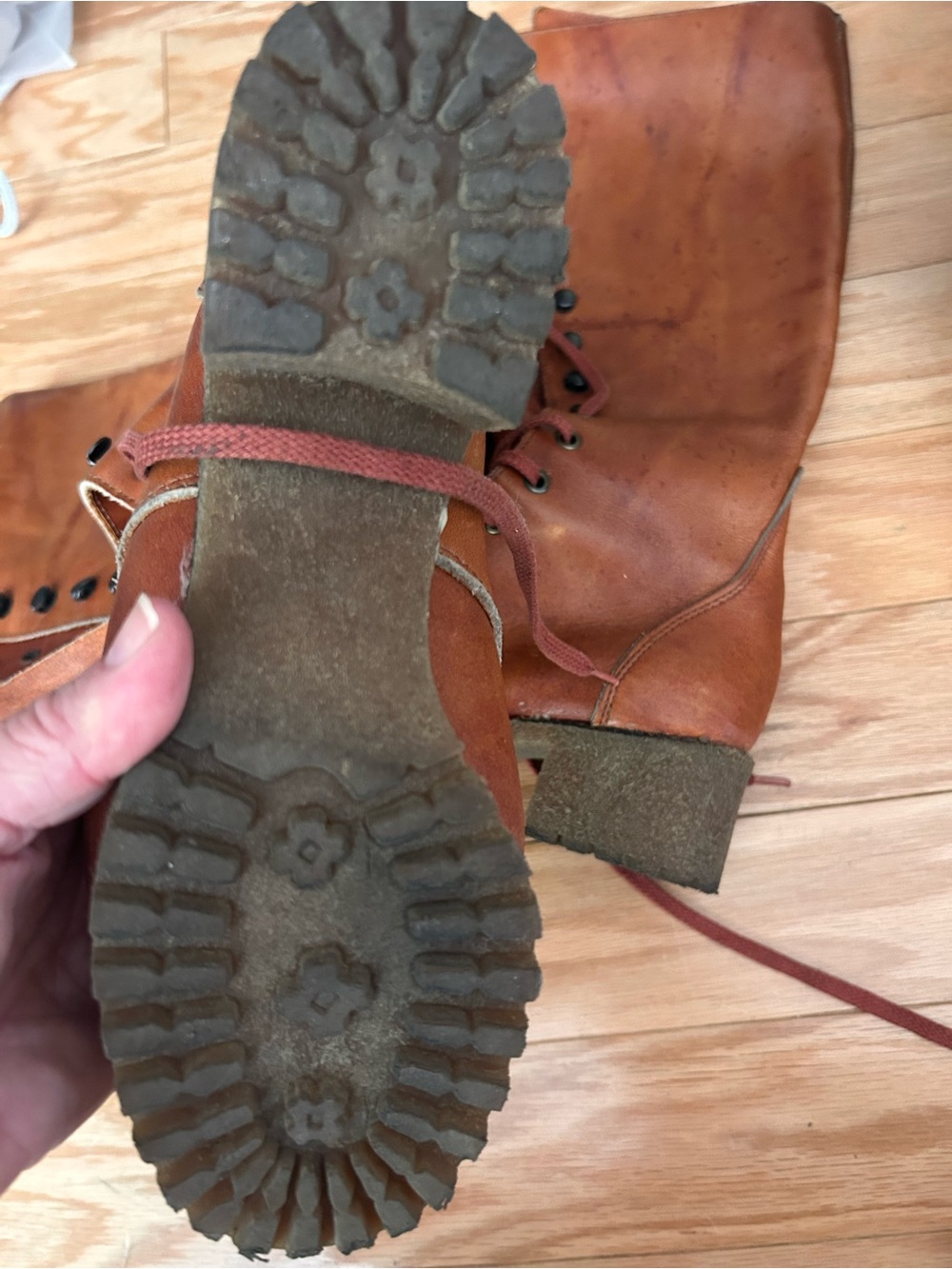Source Unknown Tan Lace-Up Women's Boots